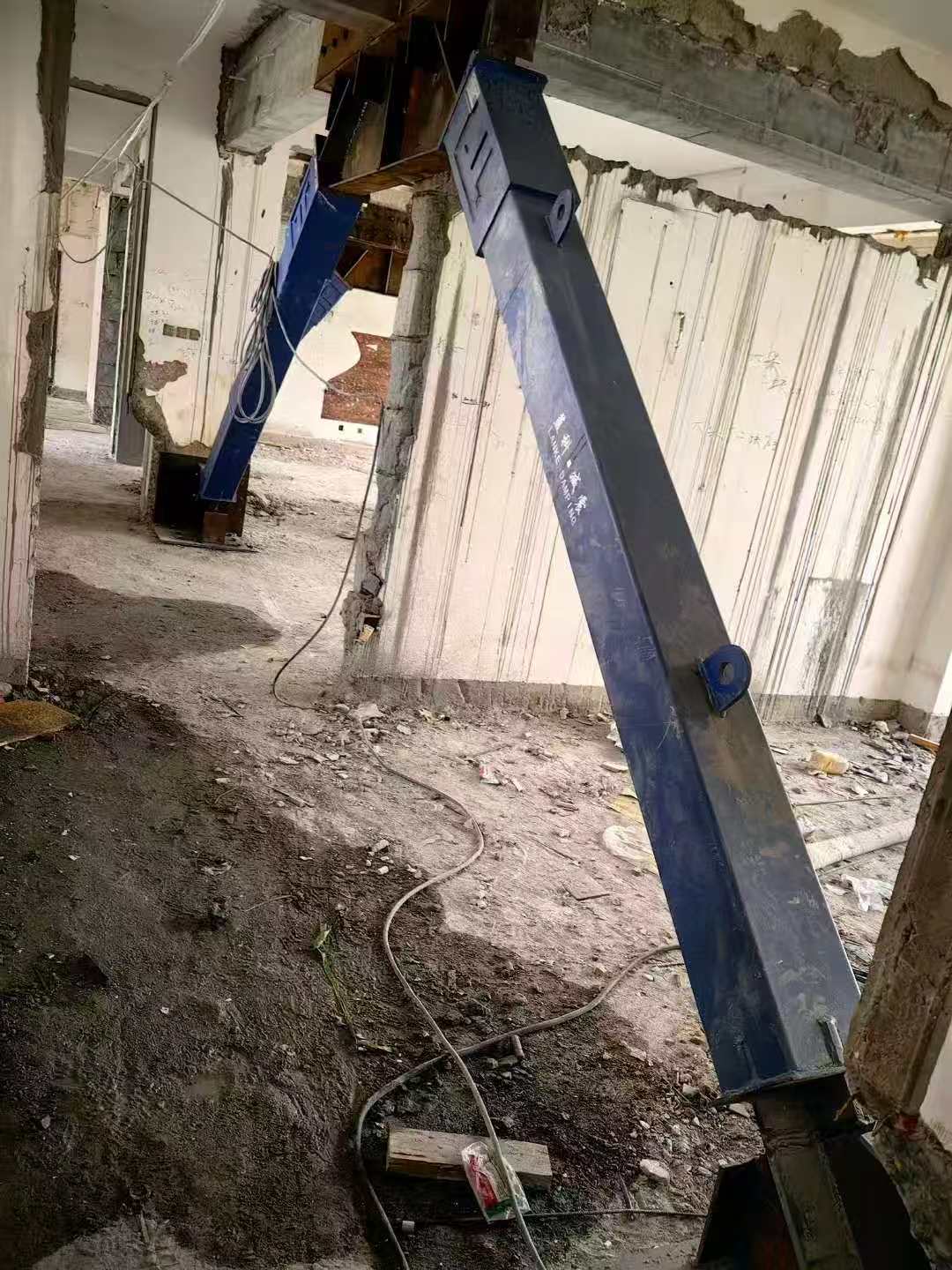 铜陵柱子粘钢加固施工工艺